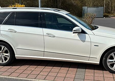 Mercedes-Benz E 220 CDI T AVANTGARDE BlueEFFICIENCY