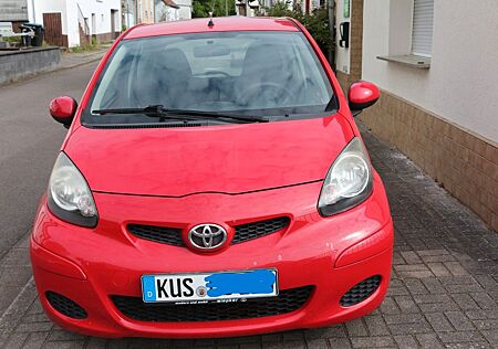 Toyota Aygo (X) Aygo (X) 1,0-l-VVT-i -