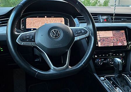 VW Passat Variant Volkswagen 2.0 TDI SCR DSG Business Vari...