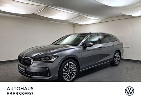 Skoda Superb gebraucht kaufen Skoda Superb Combi 1.5 TSI Hybrid L&K AHK Assist