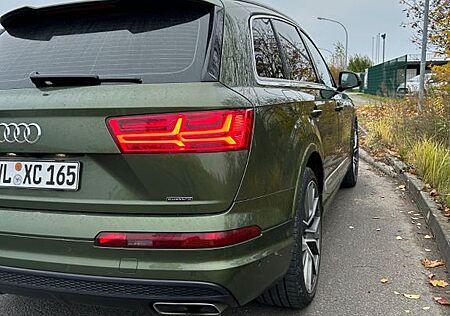 Audi Q7 3.0 TDI quattro S-LINE Exclusive StHzg, B&O.