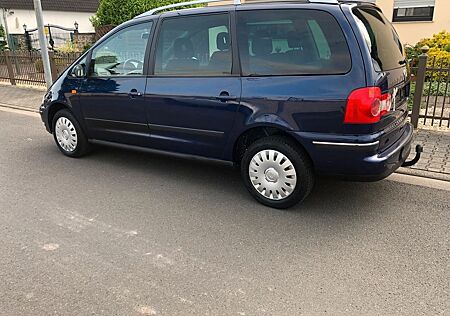 VW Sharan Volkswagen 2.8 V6 Goal 204 PS. In gutem Zustand.AHK.