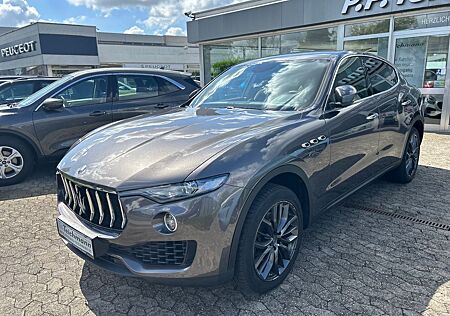 Maserati Levante Diesel 3.0 V6 202kW, Allrad, Voll Leder