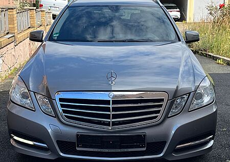 Mercedes-Benz E 200 CDI T BlueEFFICIENCY AVANTGARDE AVANTGARDE