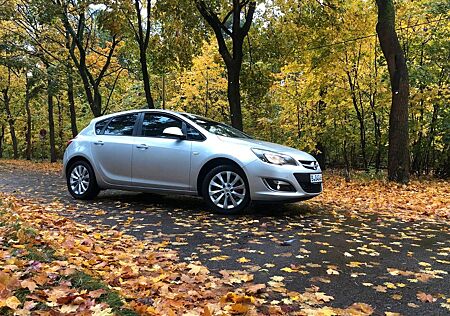 Opel Astra 1.6 CDTI 81kW - TÜV NEU