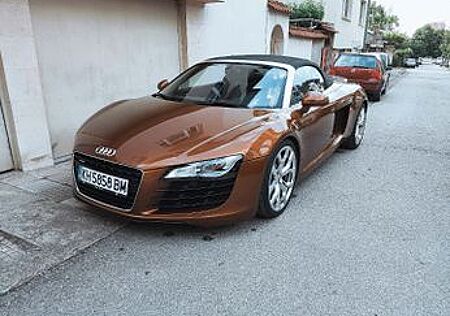 Audi R8 4.2 FSI quattro Spyder -