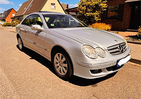 Mercedes-Benz CLK 200 Tüv Neu Navi Klimaaut. Scheckheftgep.