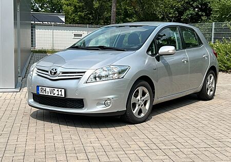 Toyota Auris 1,6-l- Edition gepflegt, spritzig,großzüg.