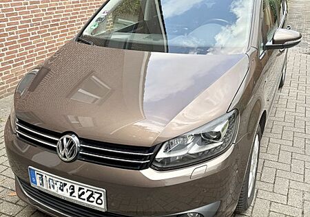 VW Touran Volkswagen 1.4 TSI DSG CUP Navi Xenon 7 Sitze