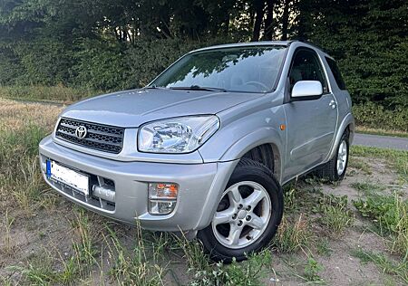 Toyota RAV 4 2.0 4x4 -