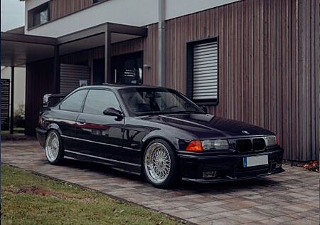 BMW 318IS E36 Coupe (Daytona Violet, Class2, Felgen.