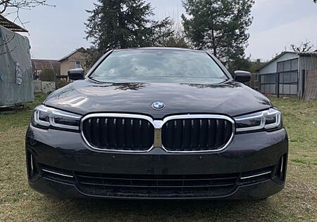 BMW 520i A -