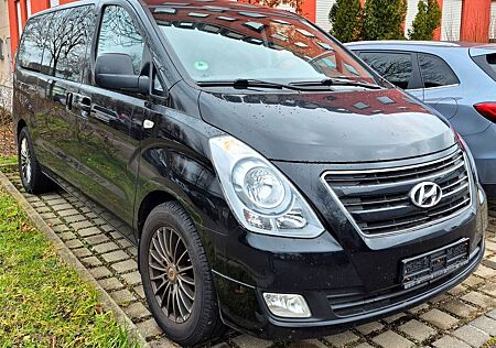 Hyundai H-1 Grand Starex