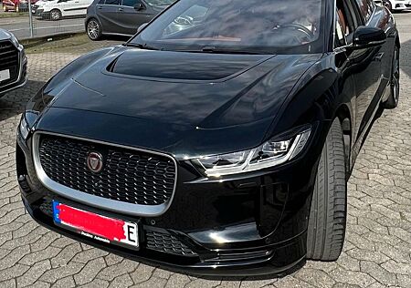 Jaguar I-Pace EV400 HSE : Vollausstattung, Luftfederung