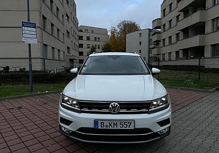 VW Tiguan Volkswagen 2.0 TDI SCR DSG 4MOTION Highline