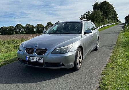 BMW 525xi A touring -