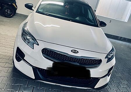 Kia XCeed 1.6 T-GDI DCT Launch Edition Launch Ed...