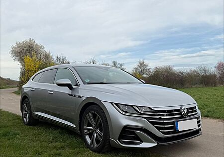 VW Arteon Volkswagen Shooting Branke R-Line 2.0 TDI DSG AHK