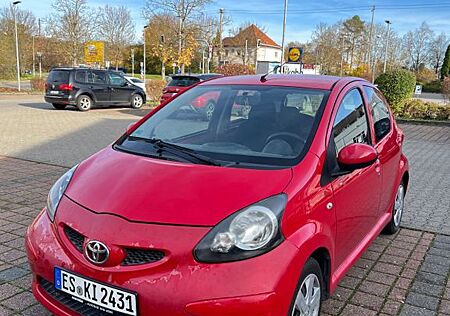 Toyota Aygo (X) Aygo (X) 1,0 - 2007 MIT TUV 3/2026 KLIMA