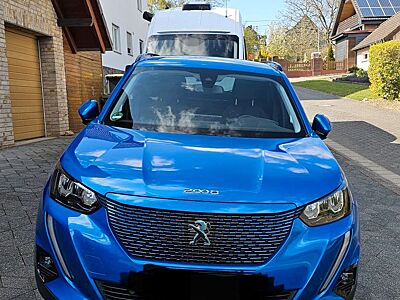 Peugeot e-2008 Allure Pack Klima,Kamera,NAVI,LED,SHZ,