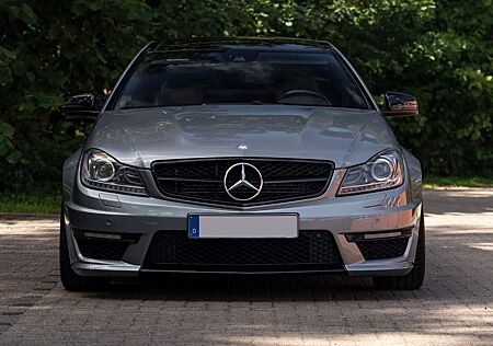Mercedes-Benz C 63 AMG Coupé Autom. AMG