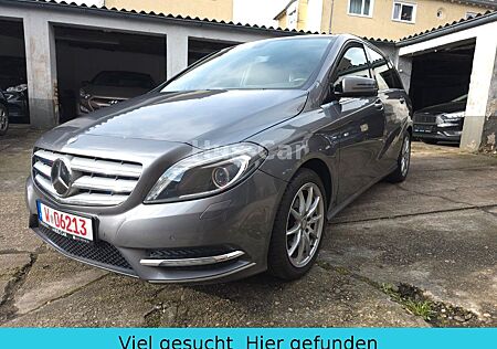 Mercedes-Benz B 180 BE *Tüv*Insp*PDC*Xenon*SHZ*Navi*Tel*8fach*