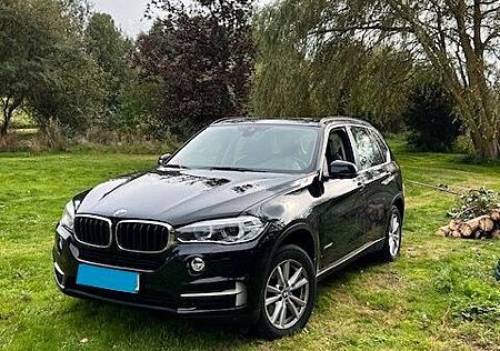 BMW X5 xDrive35i Volleder Top Zustand