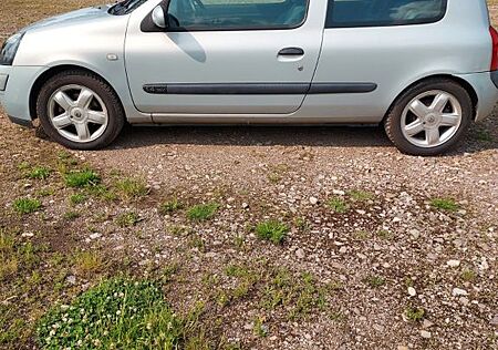 Renault Clio Initiale 1.4 16V Initiale