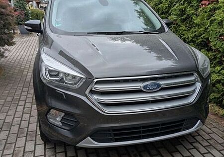 Ford Kuga 1,5 EcoBoost 4x2 110kW Titanium Titanium