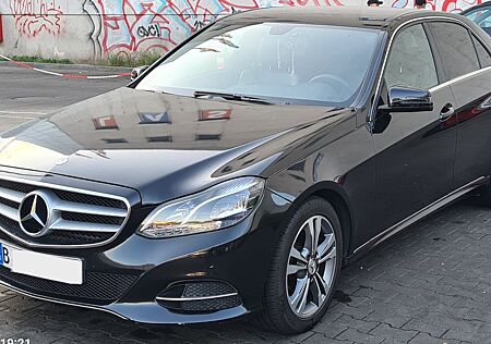 Mercedes-Benz E 200 BlueTEC AVANTGARDE Autom Navi Komfortsitze
