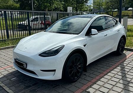 Tesla Model Y Hinterradantrieb RWD