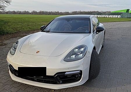Porsche Panamera GTS