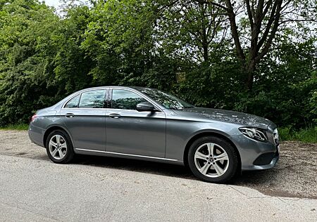 Mercedes-Benz E 200 d Autom. -