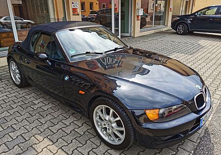 BMW Z3 Cabrio 1,9 Leder LM-Felgen WURZELHOLZ u.v.m.