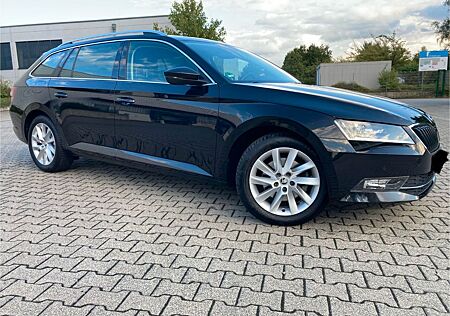 Skoda Superb TOP gepflegter 1.5 TSI ACT Combi