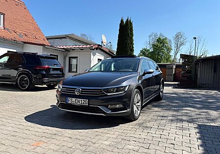VW Passat Alltrack Volkswagen Pano Navi LED Virtual