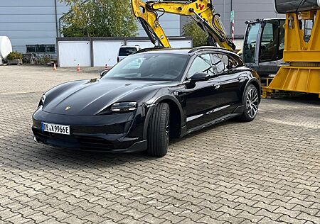Porsche Taycan 4 Cross Turismo - Gar. 11/26