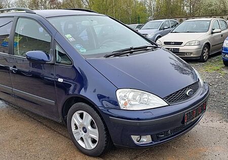 Ford Galaxy 2.3 16V Ghia 7-sitzig