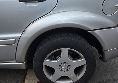 Mercedes-Benz ML 55 AMG AMG