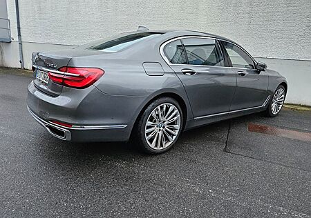 BMW 750Li xDrive Exclusive gepflegterZustand