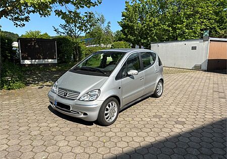Mercedes-Benz A 190 ELEGANCE Lang Elegance