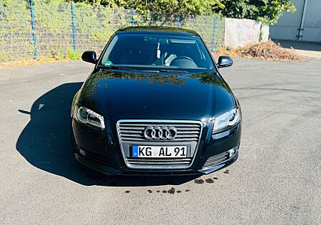 Audi A3 2.0 TFSI S line + Sportback S line