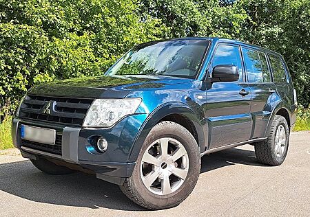 Mitsubishi Pajero 3,2 DI-D 4WD -