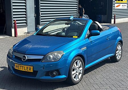 Opel Tigra TwinTop 1.8-16V Cosmo, Airco, NAP, Cabrio