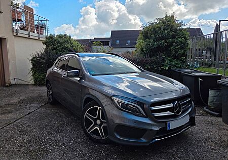 Mercedes-Benz GLA 220 CDI 4MATIC AMG Line