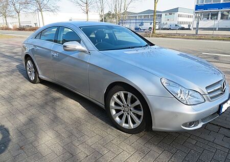 Mercedes-Benz CLS 320 CDI - Rechtslenker