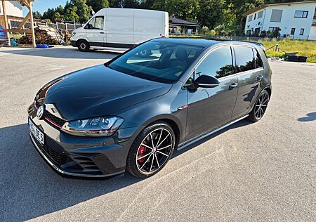 VW Golf Volkswagen 2.0 TSI DSG BMT GTI Clubsport GTI Clubsport