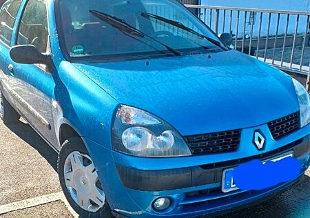 Renault Clio 1.2 16V Privilege Expression