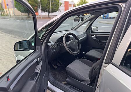 Opel Meriva 1.6 -