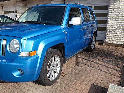 Jeep Patriot Sport 2.4 ECO+ Klima, 4x4, AHK, TÜV10/27